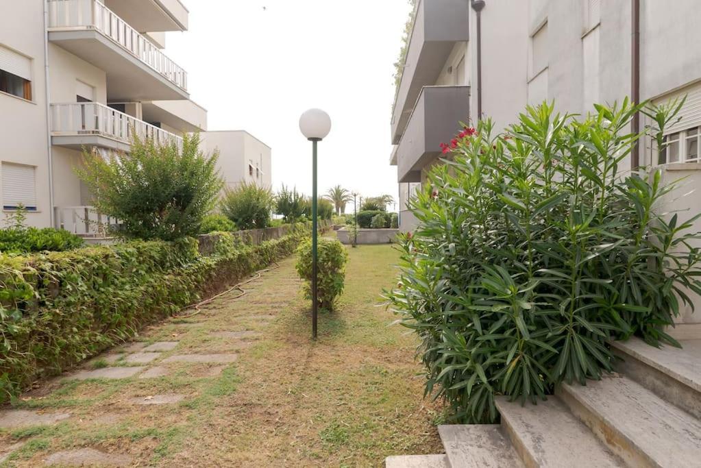 Appartamento Incantevole 2 Fronte Mare Villa Rosa Di Martinsicuro Exterior photo